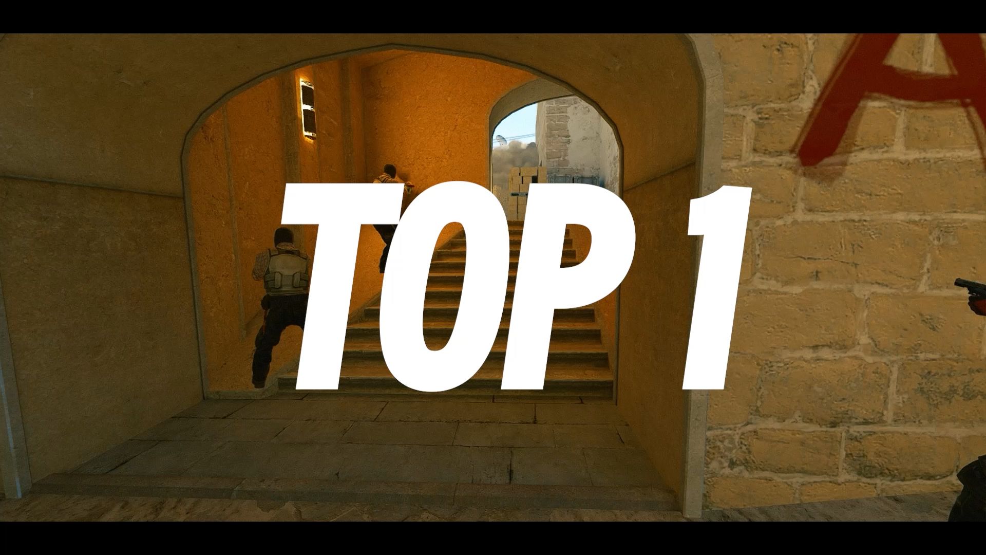 罗云熙与LPL四支出征队伍合照：LPL加油出征顺利，等凯旋！